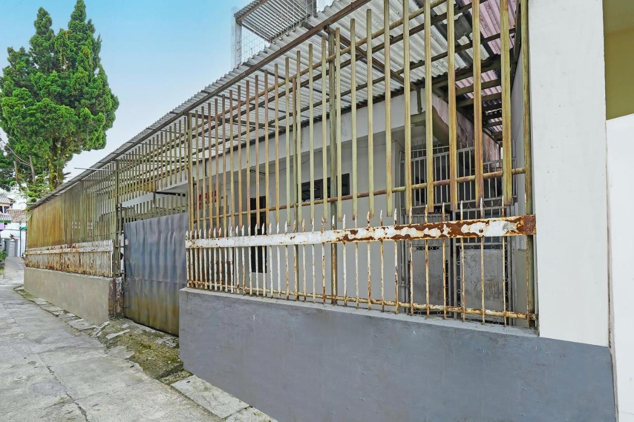 Spot On 91723 Sony Homestay Syariah Sukabumi Esterno foto