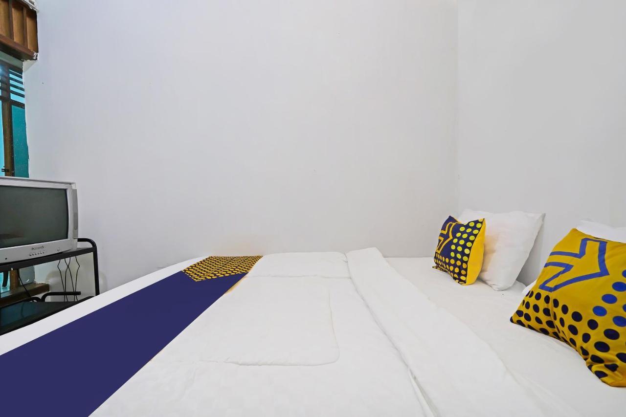 Spot On 91723 Sony Homestay Syariah Sukabumi Esterno foto