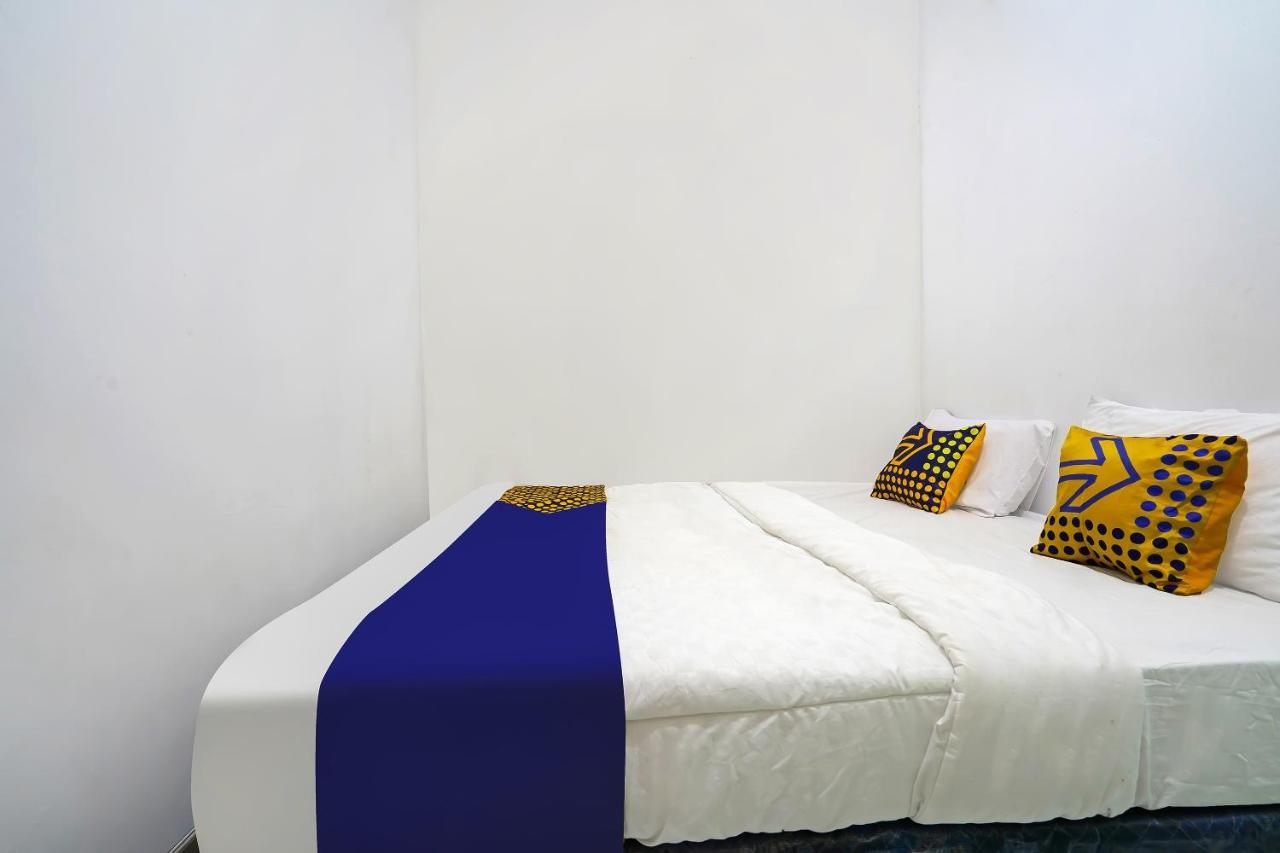 Spot On 91723 Sony Homestay Syariah Sukabumi Esterno foto